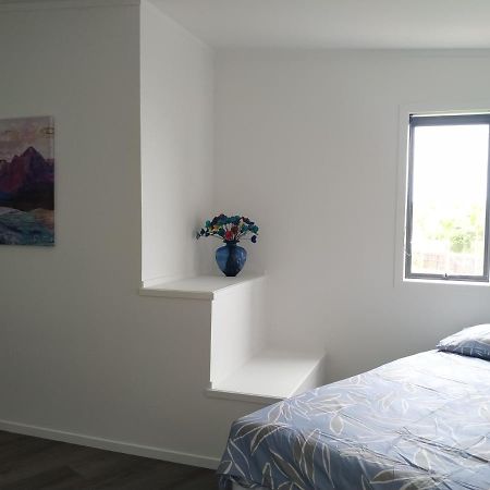 The Bowentown Apartment Bagian luar foto