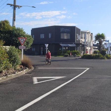 The Bowentown Apartment Bagian luar foto