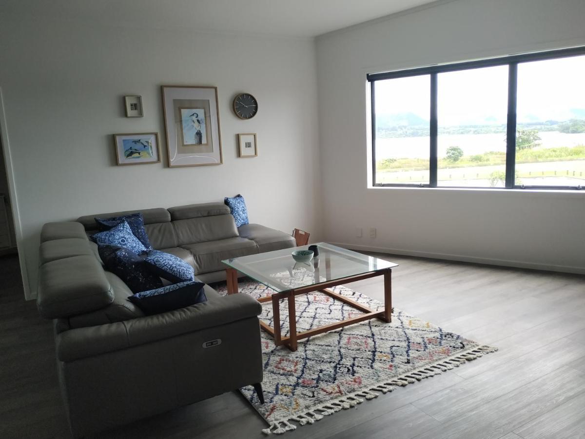 The Bowentown Apartment Bagian luar foto